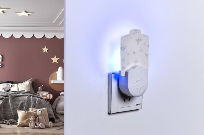 Mini UV395 Lâmpada elétrica de matar mosquitos com estado sólido e papel colado 9