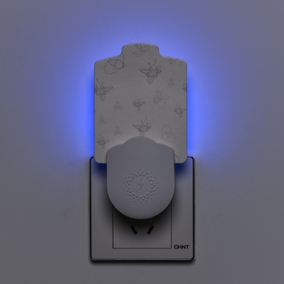 Dispositivo ABS Branco 0,8W Luz UV Atrair Mosquito Traça Mosquito Lâmpada Morte de Mosquito Uso Interior Plug-in Trapa de Insetos Voadores
